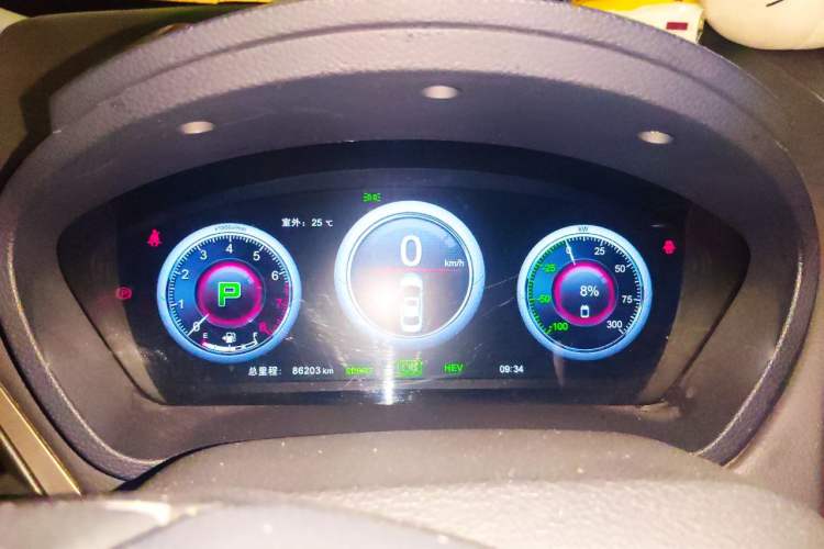 Used BYD Qin New Energy 2015 1.5T Dual-Crown Flagship Plus Edition Instrument Cluster