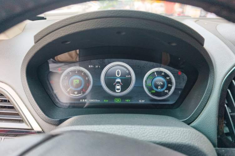 Used BYD Qin New Energy 2015 1.5T Dual-Crown Flagship Edition Instrument Cluster