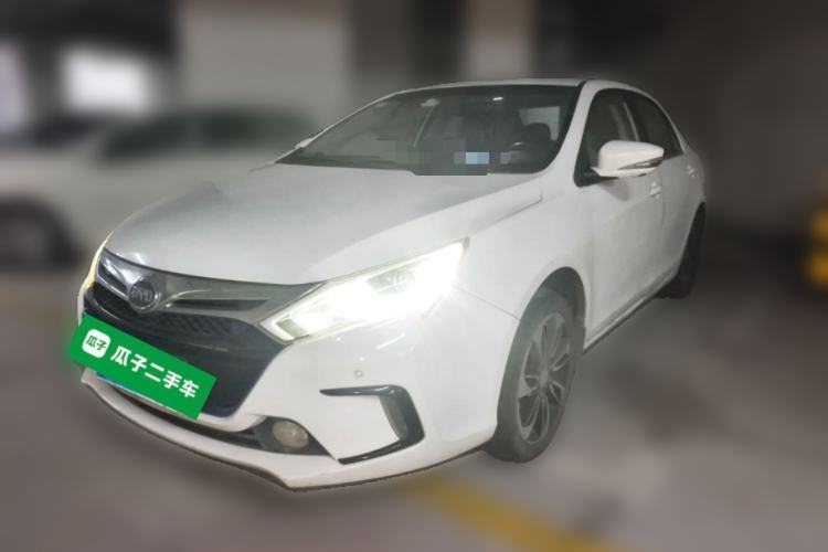Used BYD Qin New Energy 2015 1.5T Dual-Crown Flagship Edition Guazi used car, China used car export, Used car for sale, Used  cars, Cheapest cars for sale
