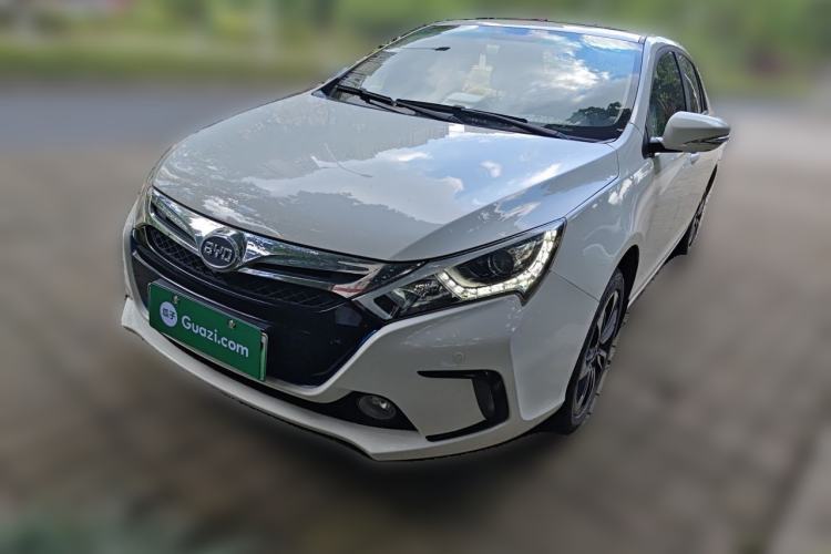 Used BYD Qin New Energy 2015 1.5T Dual-Crown Flagship Plus Edition Guazi used car, China used car export, Used car for sale, Used cars, Cheapest cars for sale