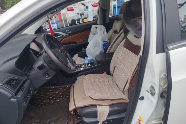 Used BYD Qin New Energy 2015 1.5T Dual-Crown Flagship Plus Edition Left Front Seat