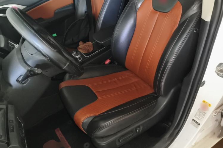 Used BYD Qin New Energy 2015 1.5T Dual-Crown Flagship Edition Left Front Seat
