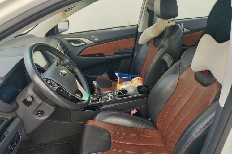 Used BYD Qin New Energy 2015 1.5T Dual-Crown Flagship Plus Edition Left Front Seat