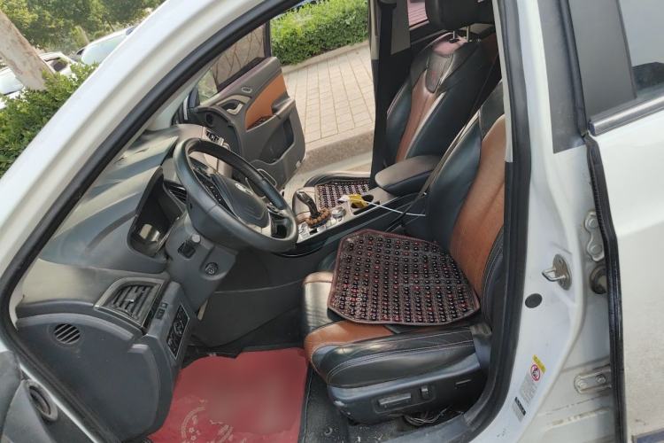 Used BYD Qin New Energy 2015 1.5T Dual-Crown Flagship Plus Edition Left Front Seat