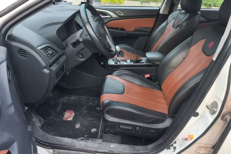 Used BYD Qin New Energy 2015 1.5T Dual-Crown Flagship Plus Edition Left Front Seat
