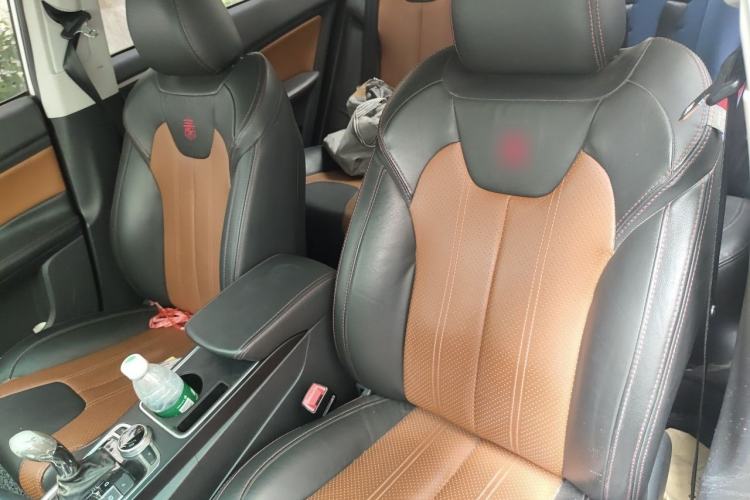 Used BYD Qin New Energy 2015 1.5T Dual-Crown Flagship Plus Edition Left Front Seat