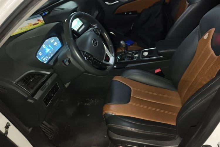 Used BYD Qin New Energy 2015 1.5T Dual-Crown Flagship Edition Left Front Seat