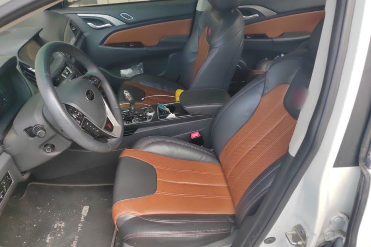 Used BYD Qin New Energy 2015 1.5T Dual-Crown Flagship Plus Edition Left Front Seat