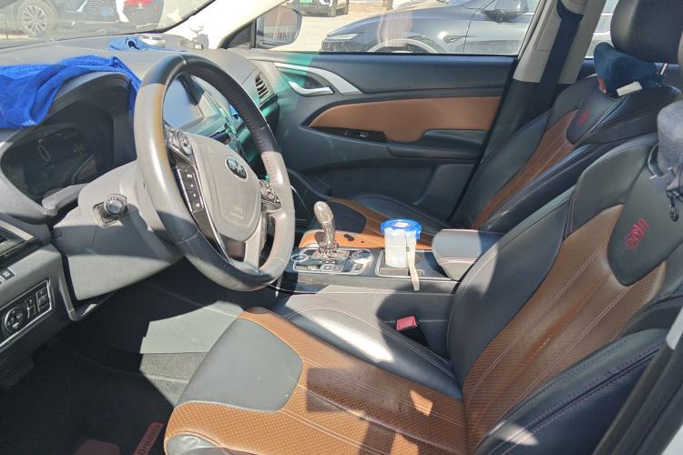 Used BYD Qin New Energy 2015 1.5T Dual-Crown Flagship Edition Left Front Seat