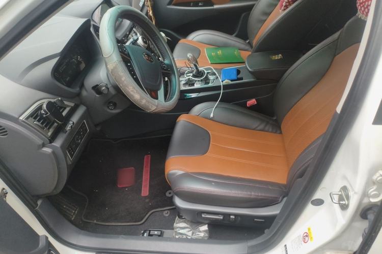 Used BYD Qin New Energy 2015 1.5T Dual-Crown Flagship Plus Edition Left Front Seat