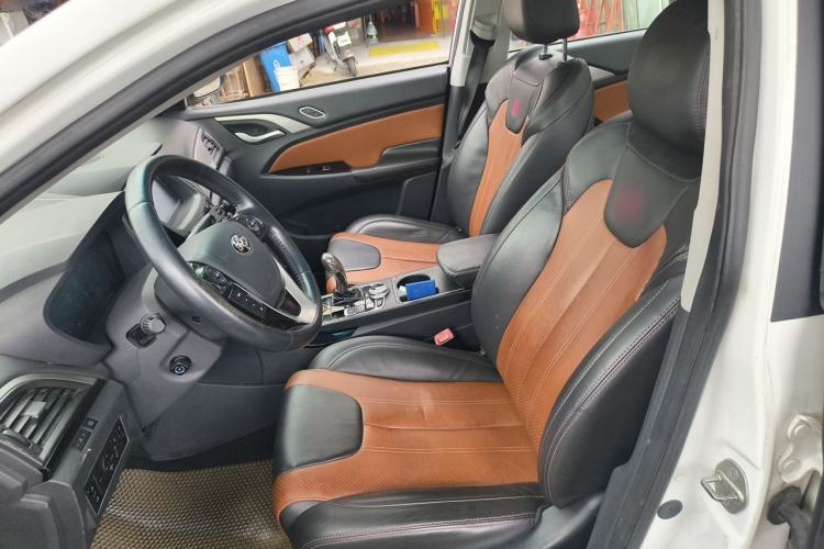 Used BYD Qin New Energy 2015 1.5T Dual-Crown Flagship Plus Edition Left Front Seat