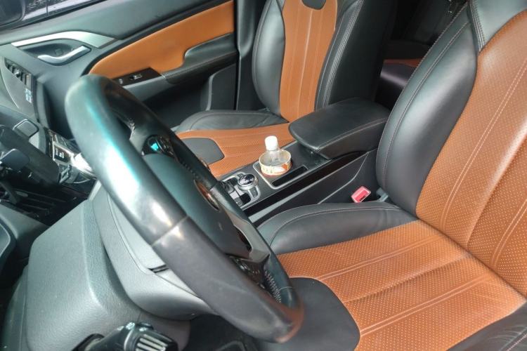 Used BYD Qin New Energy 2015 1.5T Dual-Crown Flagship Edition Left Front Seat