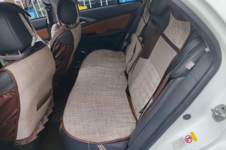 Used BYD Qin New Energy 2015 1.5T Dual-Crown Flagship Plus Edition Left Rear Seat