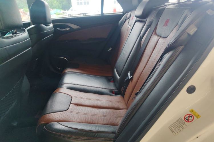 Used BYD Qin New Energy 2015 1.5T Dual-Crown Flagship Plus Edition Left Rear Seat