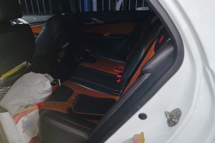 Used BYD Qin New Energy 2015 1.5T Dual-Crown Flagship Edition Left Rear Seat