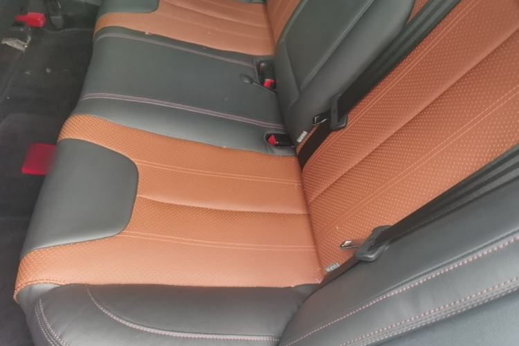 Used BYD Qin New Energy 2015 1.5T Dual-Crown Flagship Plus Edition Left Rear Seat