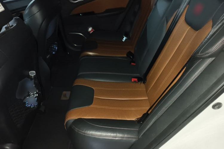 Used BYD Qin New Energy 2015 1.5T Dual-Crown Flagship Edition Left Rear Seat