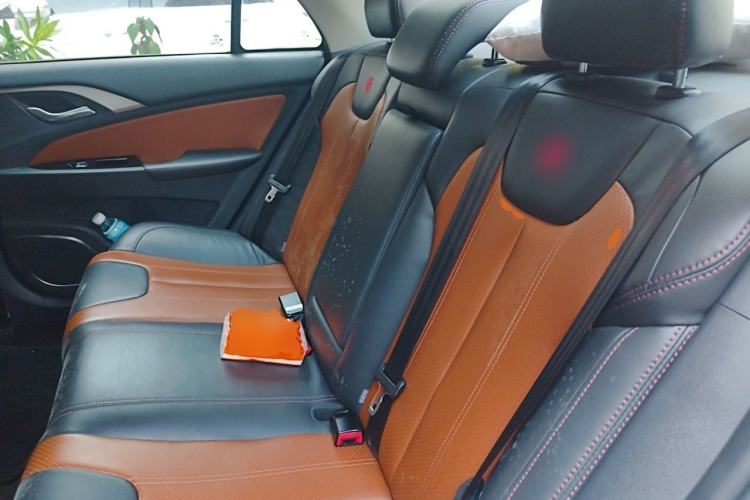 Used BYD Qin New Energy 2015 1.5T Dual-Crown Flagship Plus Edition Left Rear Seat