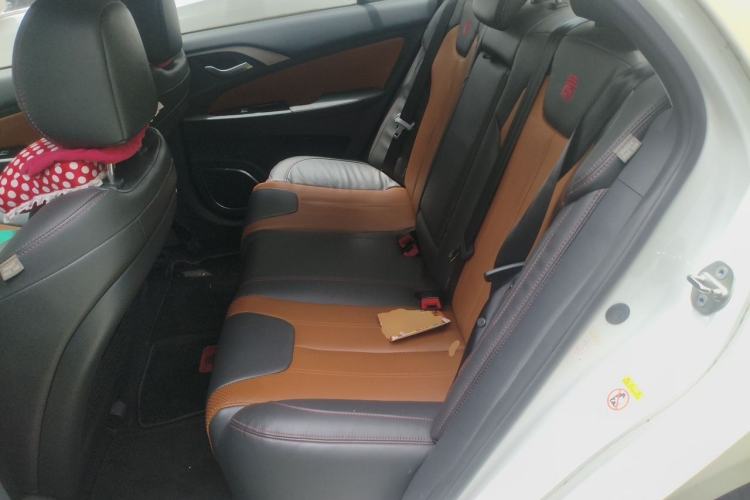 Used BYD Qin New Energy 2015 1.5T Dual-Crown Flagship Plus Edition Left Rear Seat