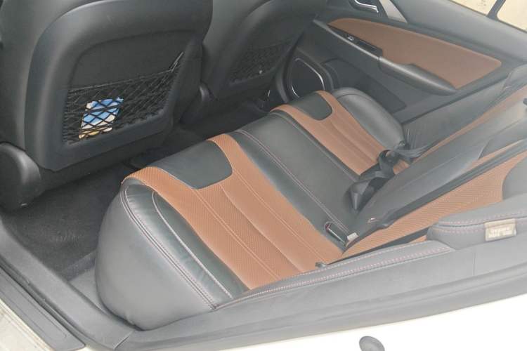 Used BYD Qin New Energy 2015 1.5T Dual-Crown Flagship Plus Edition Left Rear Seat