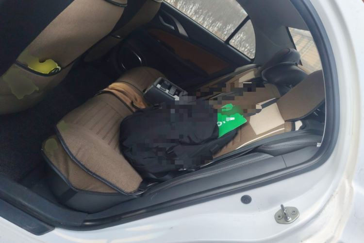 Used BYD Qin New Energy 2015 1.5T Dual-Crown Flagship Edition Left Rear Seat