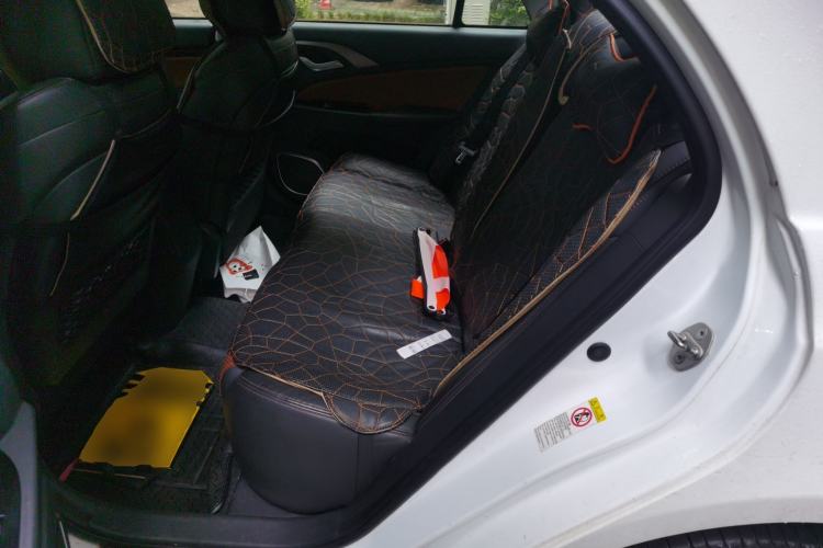 Used BYD Qin New Energy 2015 1.5T Dual-Crown Flagship Edition Left Rear Seat