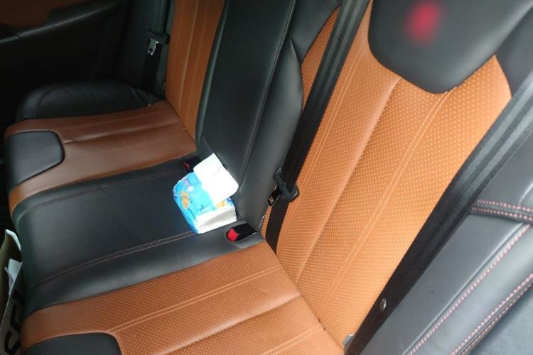 Used BYD Qin New Energy 2015 1.5T Dual-Crown Flagship Edition Left Rear Seat