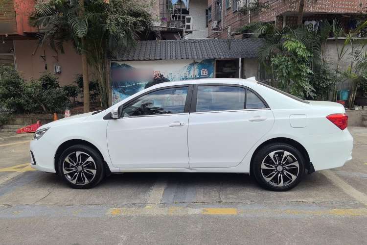 Used BYD Qin New Energy 2015 1.5T Dual-Crown Flagship Plus Edition Left Side