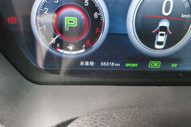 Used BYD Qin New Energy 2015 1.5T Dual-Crown Flagship Plus Edition Odometer Close Up