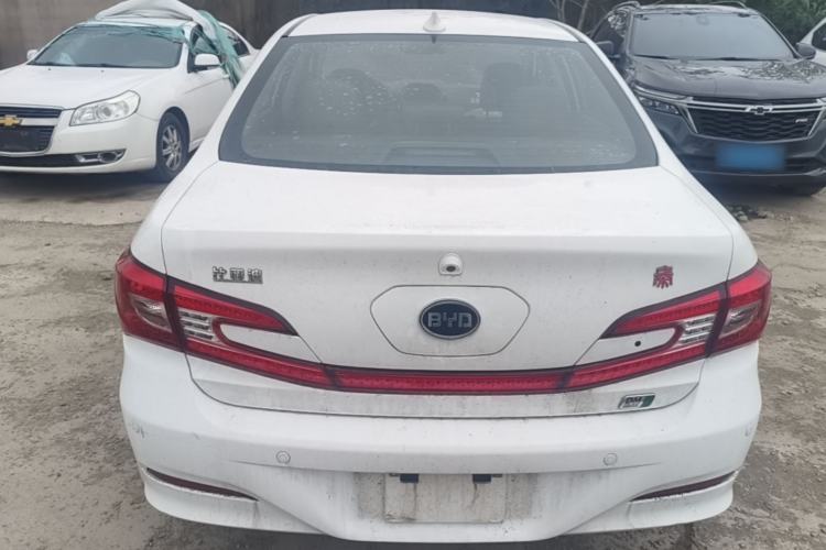 Used BYD Qin New Energy 2015 1.5T Dual-Crown Flagship Edition Rear