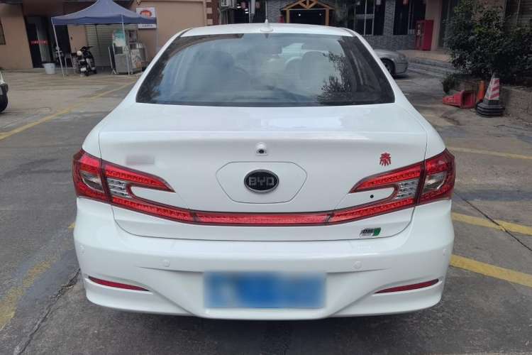 Used BYD Qin New Energy 2015 1.5T Dual-Crown Flagship Plus Edition Rear