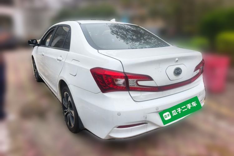 Used BYD Qin New Energy 2015 1.5T Dual-Crown Flagship Plus Edition Rear Left 45 Deg