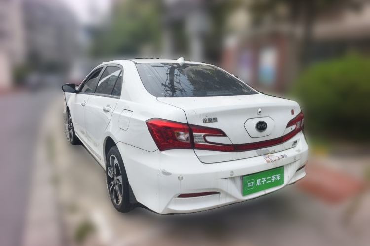 Used BYD Qin New Energy 2015 1.5T Dual-Crown Flagship Plus Edition Rear Left 45 Deg