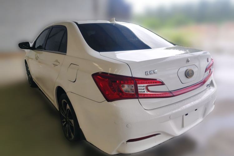 Used BYD Qin New Energy 2015 1.5T Dual-Crown Flagship Plus Edition Rear Left 45 Deg
