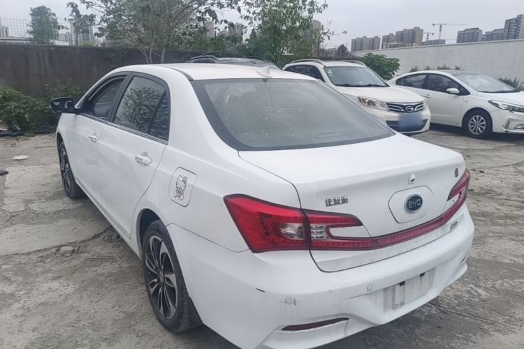 Used BYD Qin New Energy 2015 1.5T Dual-Crown Flagship Edition Rear Left 45 Deg