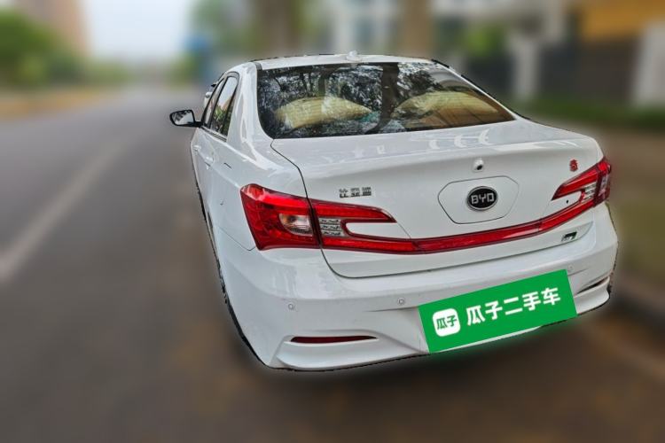 Used BYD Qin New Energy 2015 1.5T Dual-Crown Flagship Plus Edition Rear Left 45 Deg
