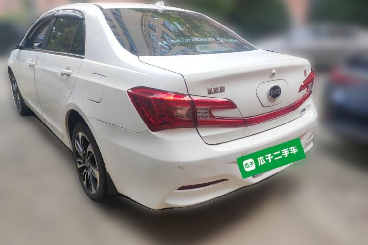 Used BYD Qin New Energy 2015 1.5T Dual-Crown Flagship Plus Edition Rear Left 45 Deg
