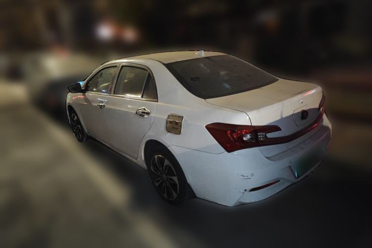 Used BYD Qin New Energy 2015 1.5T Dual-Crown Flagship Edition Rear Left 45 Deg