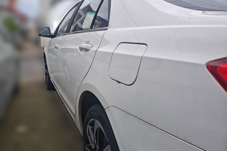 Used BYD Qin New Energy 2015 1.5T Dual-Crown Flagship Plus Edition Rear Left 45 Deg
