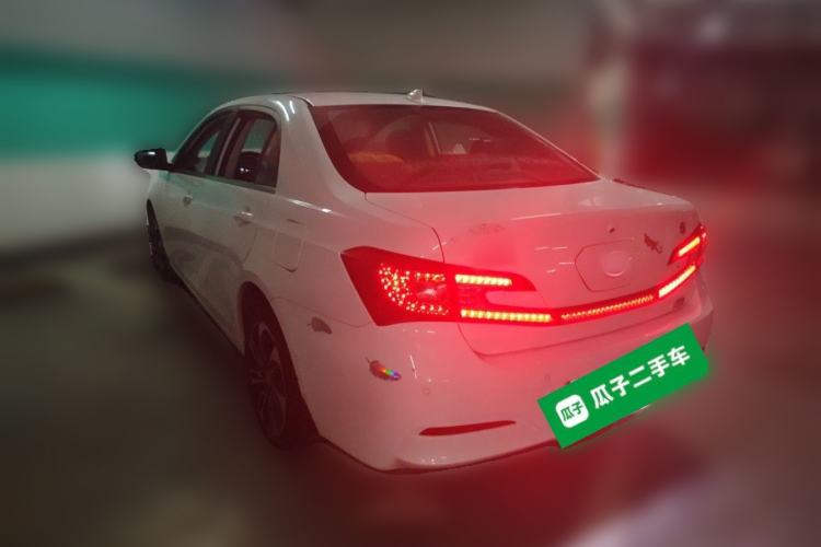 Used BYD Qin New Energy 2015 1.5T Dual-Crown Flagship Edition Rear Left 45 Deg