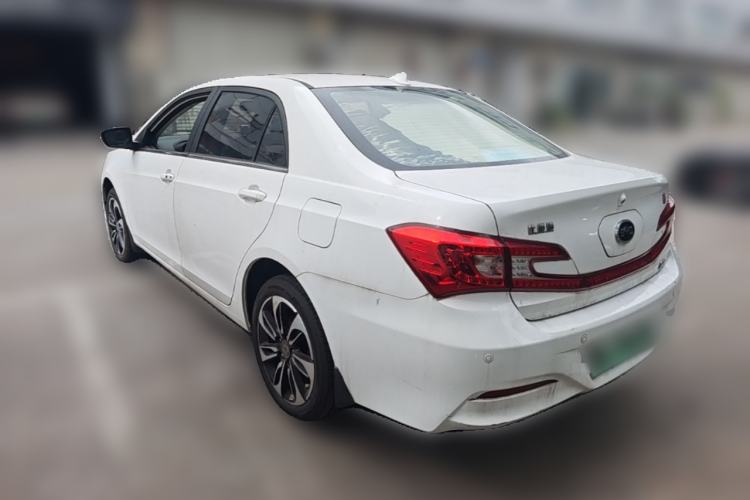 Used BYD Qin New Energy 2015 1.5T Dual-Crown Flagship Plus Edition Rear Left 45 Deg
