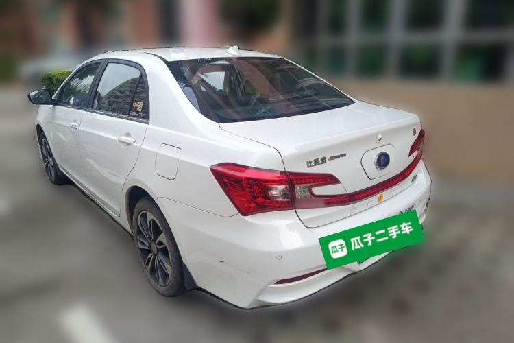 Used BYD Qin New Energy 2015 1.5T Dual-Crown Flagship Plus Edition Rear Left 45 Deg