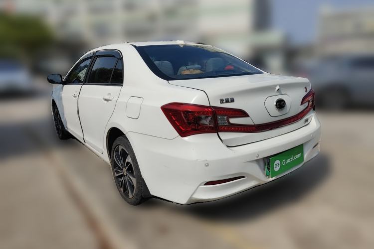 Used BYD Qin New Energy 2015 1.5T Dual-Crown Flagship Edition Rear Left 45 Deg