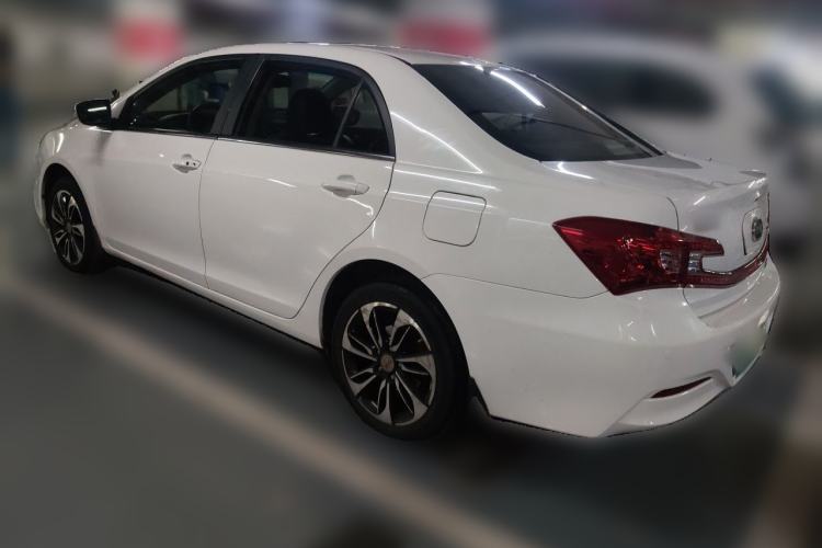 Used BYD Qin New Energy 2015 1.5T Dual-Crown Flagship Plus Edition Rear Left 45 Deg