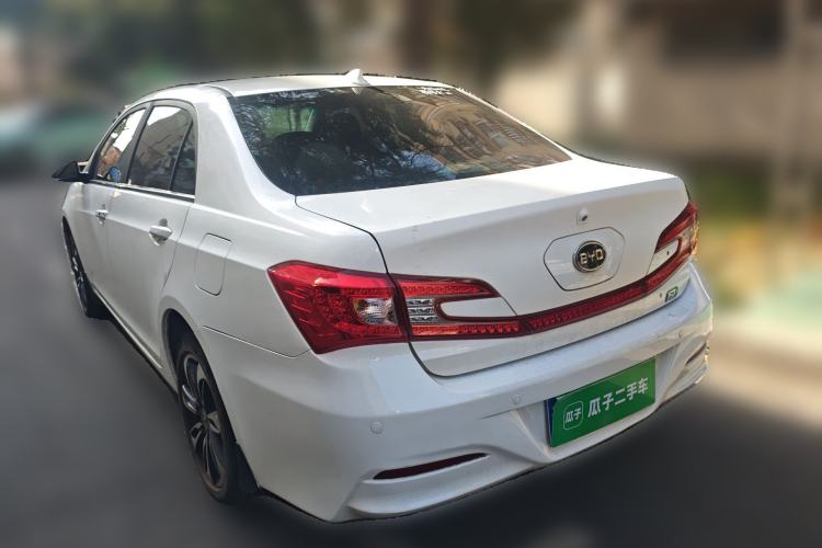 Used BYD Qin New Energy 2015 1.5T Dual-Crown Flagship Plus Edition Rear Left 45 Deg