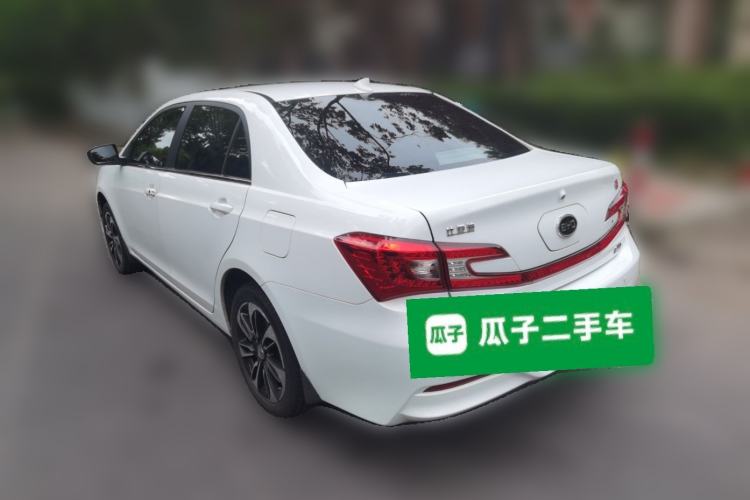 Used BYD Qin New Energy 2015 1.5T Dual-Crown Flagship Plus Edition Rear Left 45 Deg