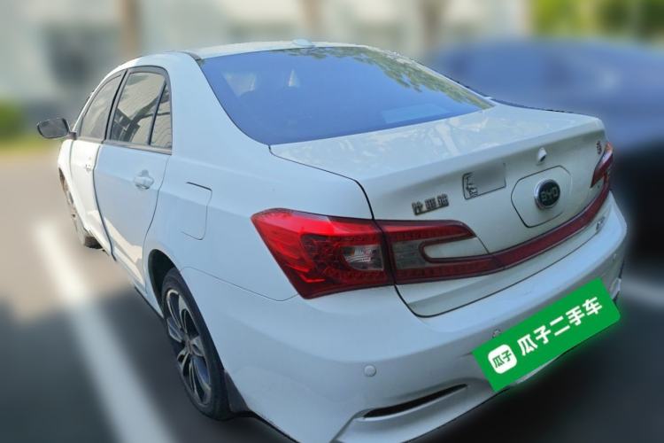 Used BYD Qin New Energy 2015 1.5T Dual-Crown Flagship Plus Edition Rear Left 45 Deg