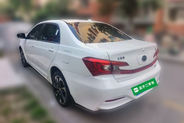 Used BYD Qin New Energy 2015 1.5T Dual-Crown Flagship Plus Edition Rear Left 45 Deg