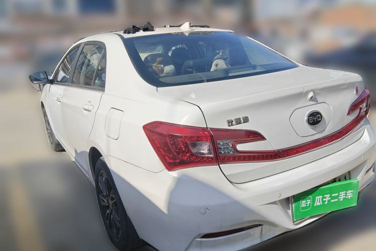 Used BYD Qin New Energy 2015 1.5T Dual-Crown Flagship Edition Rear Left 45 Deg