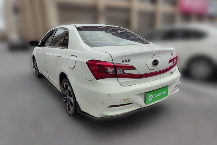 Used BYD Qin New Energy 2015 1.5T Dual-Crown Flagship Edition Rear Left 45 Deg